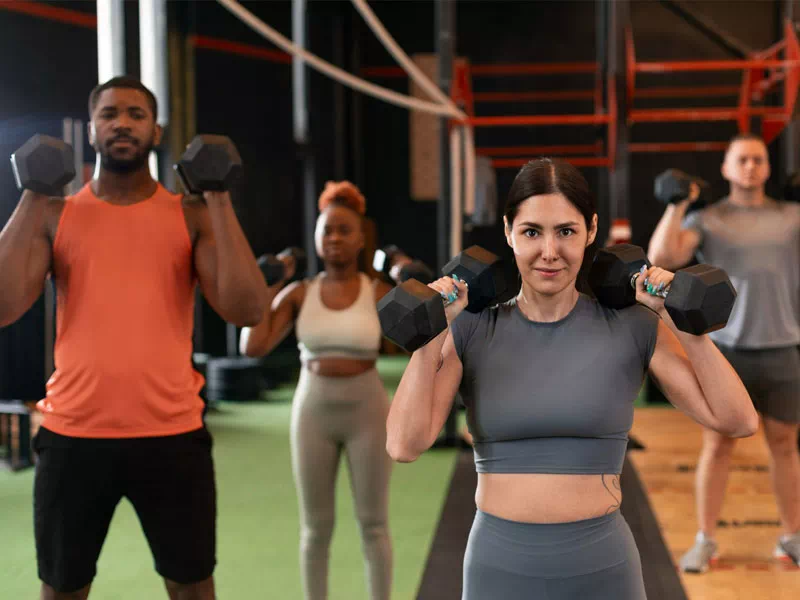 mindful-movements.org-activities-crsl-fitness-group-males-and-females-with-dumbbells